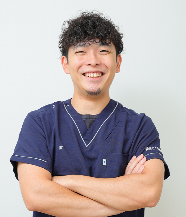 スタッフの顔写真